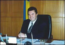 Интернет о прошлом премьера Януковича