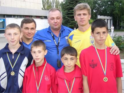 Юные краматорские боксеры сенсационно завоевали на первенстве Украины четыре &quot;золота&quot; и одно &quot;серебро&quot;