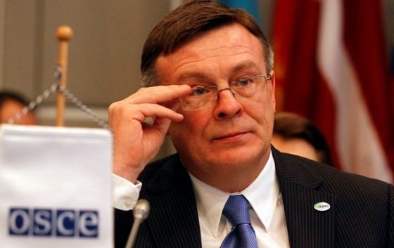 Кожара не имеет морального права представлять Украину на международной арене – коллектив МИД