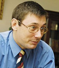 Юрий Луценко: у нас нет табу ни на какие должности, и нет команд “стоп” или “фас”